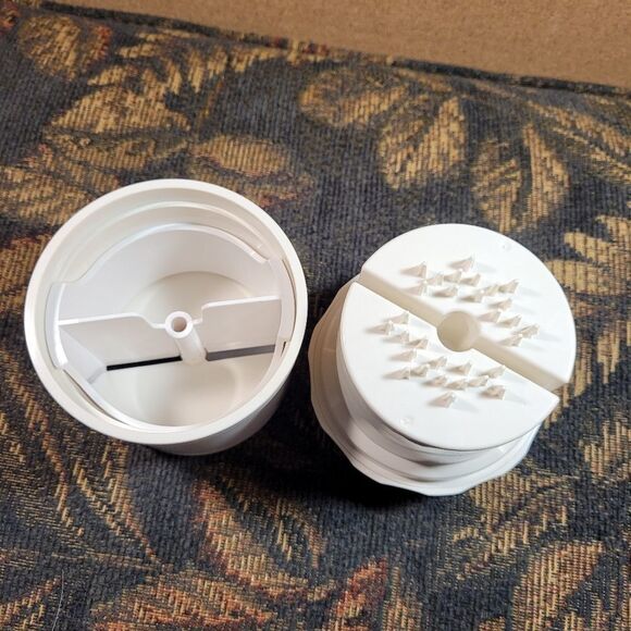 Pampered Chef Spiral & Slice - Picture 2 of 3